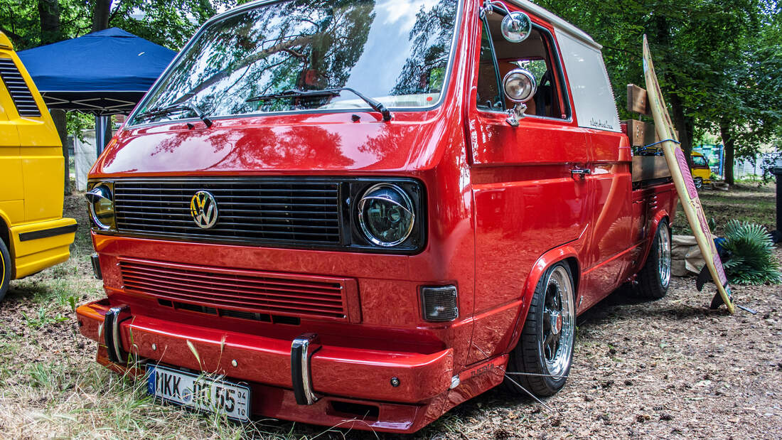 VW Bus Tuning Treffen 2017: Irre Bullis und ihre Besitzer - auto motor ...
