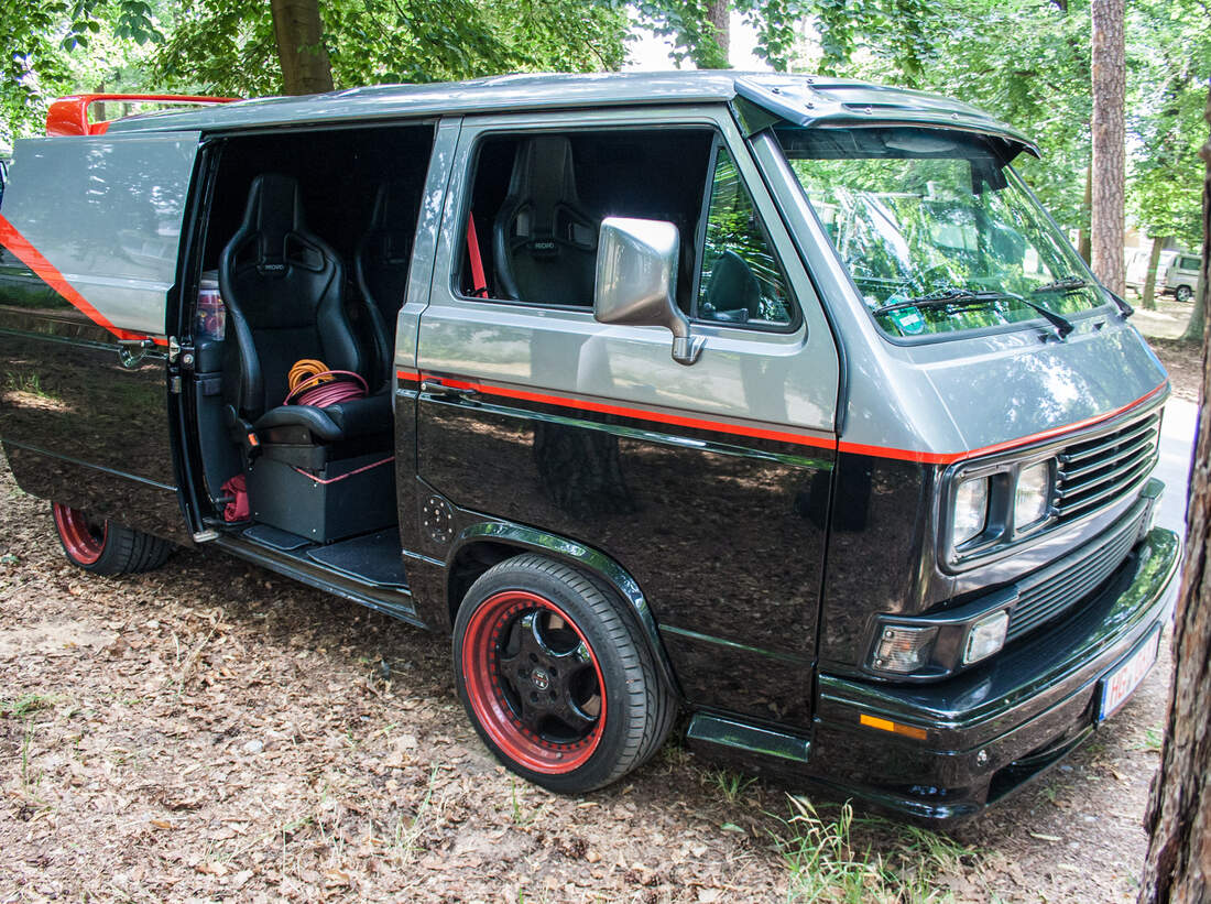 VW Bus Tuning Treffen 2017: Irre Bullis und ihre Besitzer - auto motor ...