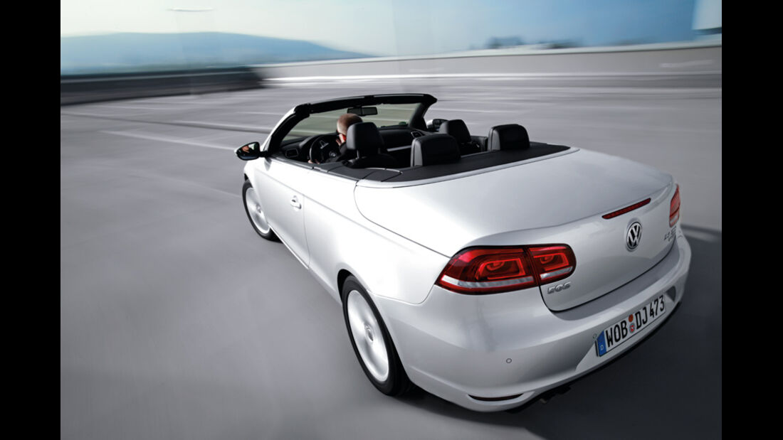 VW EOS 1.4 TSI, Rückansicht, schräg oben, Cabrio