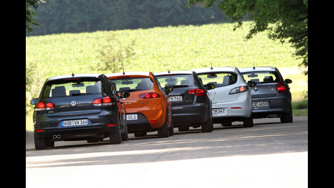 VW Golf GTD, BMW 120d, Audi A3 Sportback Ambition, Seat León FR, Mazda 3 2.2 MRZ-CD S.L.