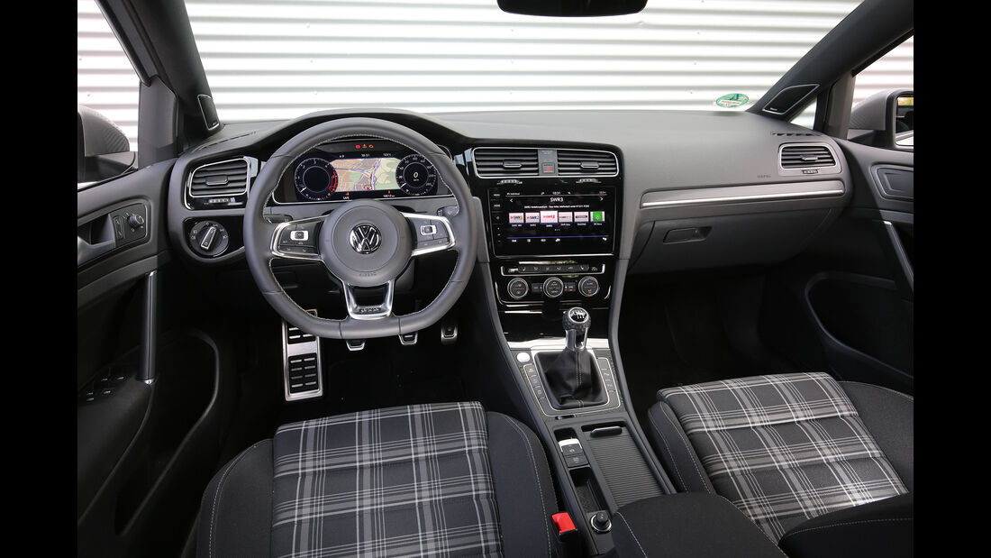 VW Golf GTD Interieur