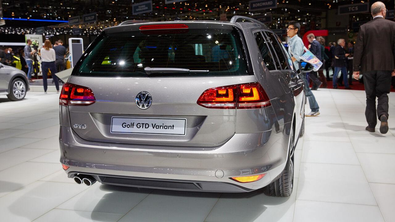 Vw Golf Gtd Variant Auf Dem Autosalon Genf Kombiversion Erbt Power Diesel Auto Motor Und Sport