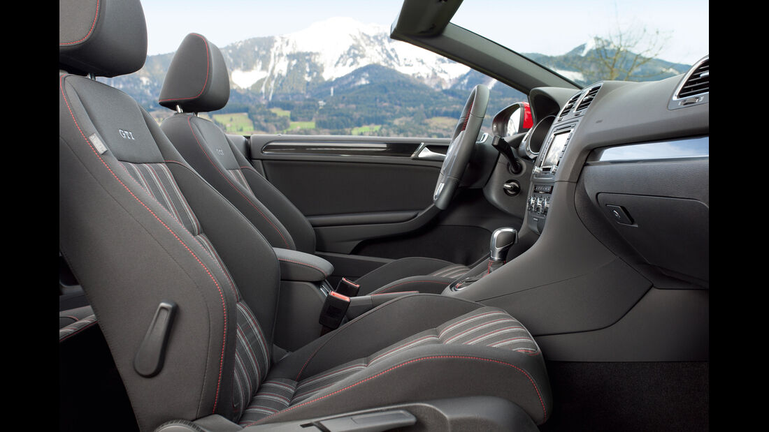 VW Golf GTI Cabriolet, Sitze, Vordersitze