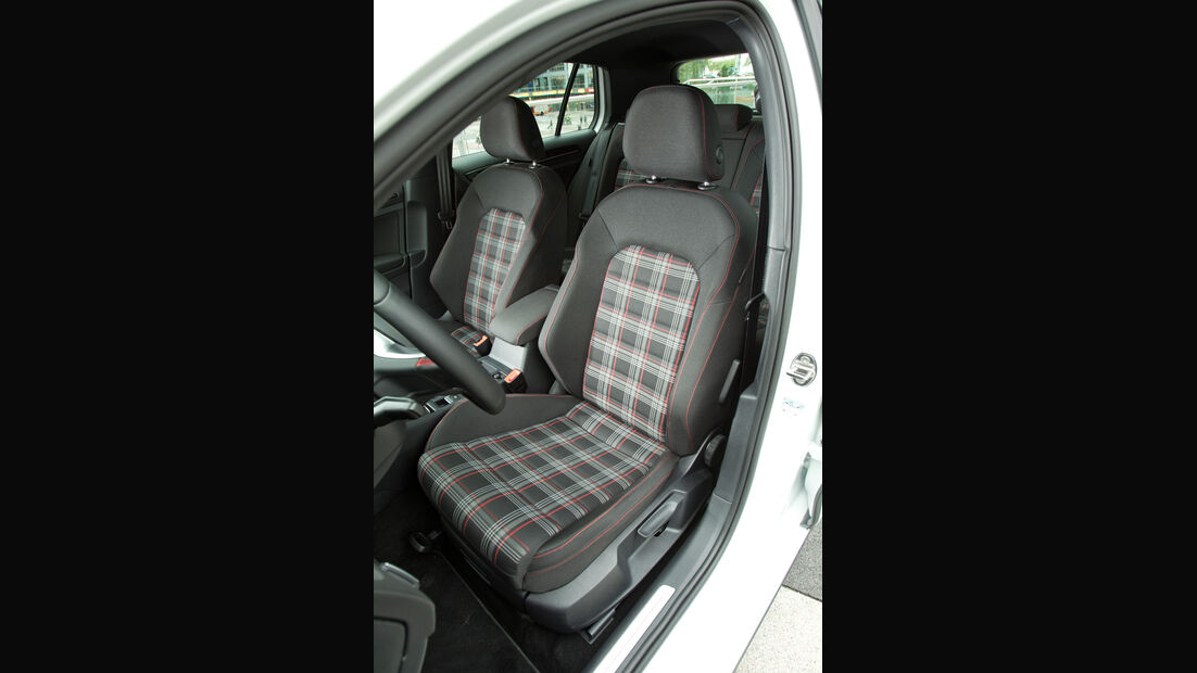 VW Golf GTI, Fahrersitz