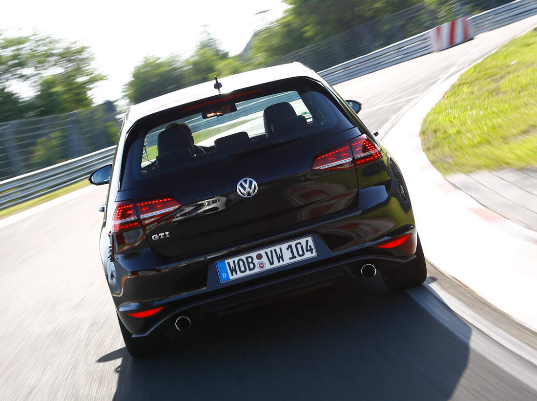 VW Golf GTI Performance im Supertest: Der beste GTI aller Zeiten ...