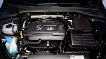 VW Golf R, Motor