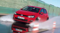 VW Golf, Sommerreifentest, Nasshandling