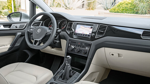VW Golf Sportsvan, Cockpit