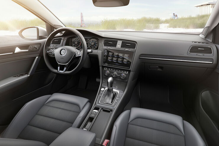 2016 - [Volkswagen] Golf VII restylée - Page 5 VW-Golf-VII-Facelift-2017-Variant-Cockpit-fotoshowBig-a9e7954b-987710