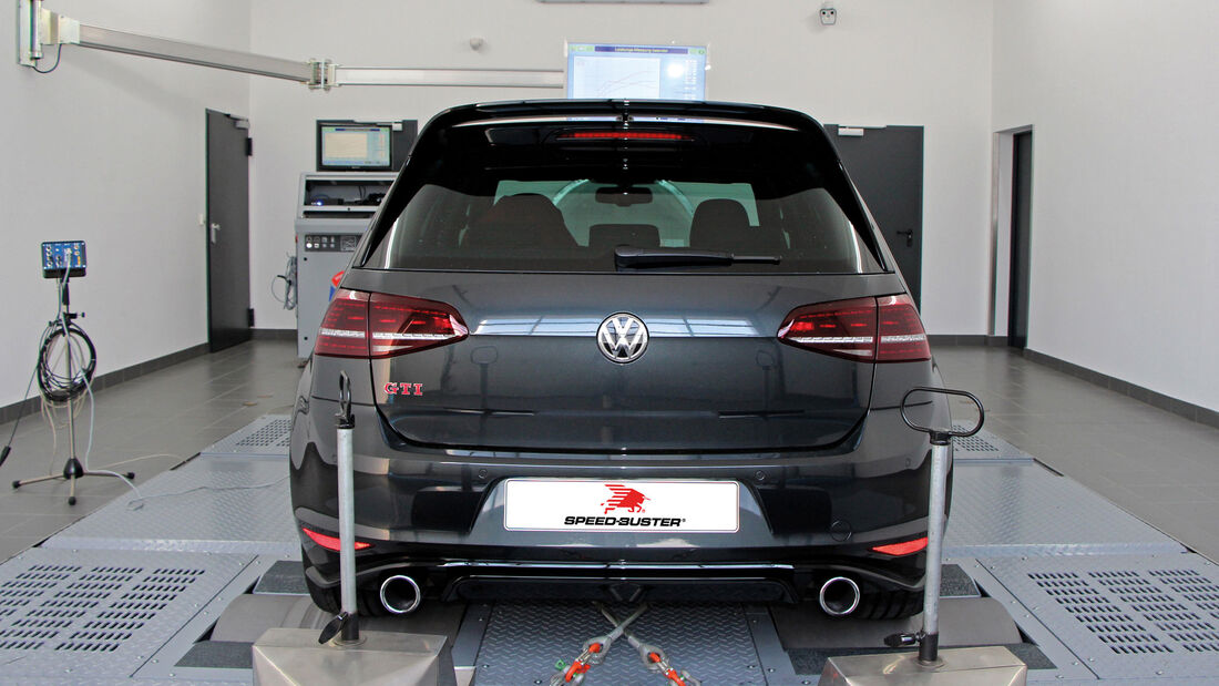 VW Golf VII GTI Clubsport von Speedbuster