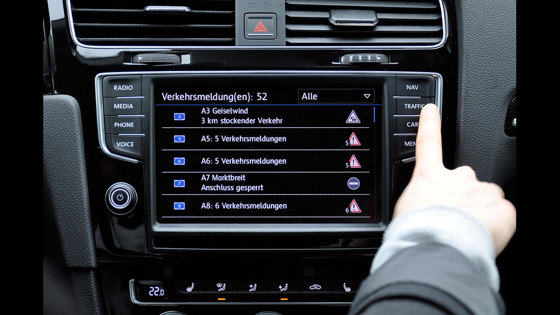 VW Golf VII, Innenraum, Infotainmentsystem, Verkehrsmeldungen