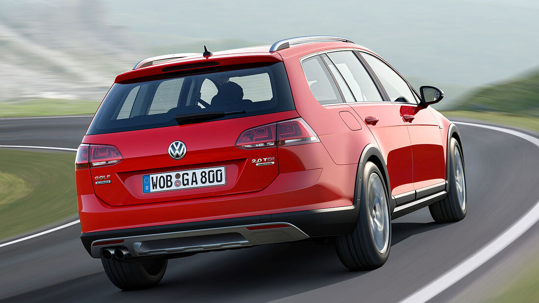 VW Golf Variant Alltrack Paris 2014