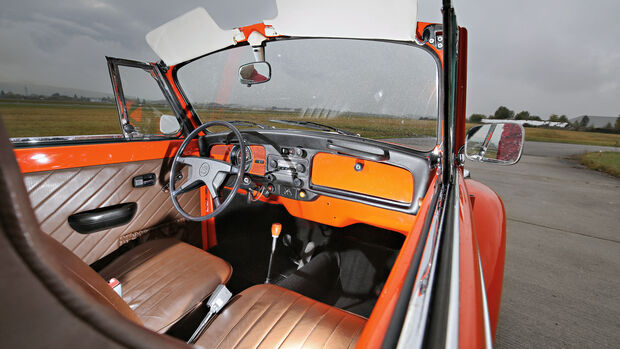 VW Käfer 1302 LS Cabriolet, Cockpit