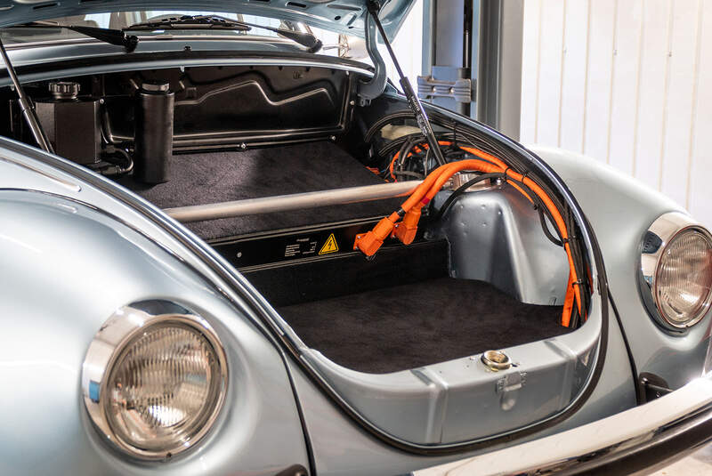 VW Käfer 1303 von Knepper Bugs & More mit Elektroantrieb