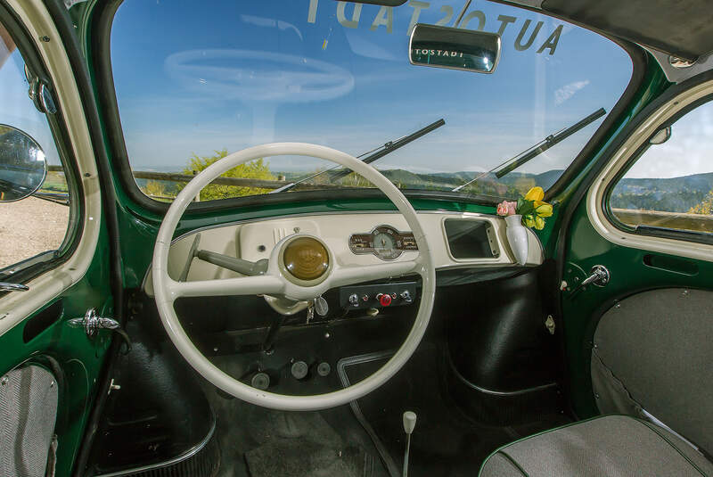 VW Käfer, Renault 4CV