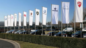 VW-Konzern Flaggen Konzernmarken