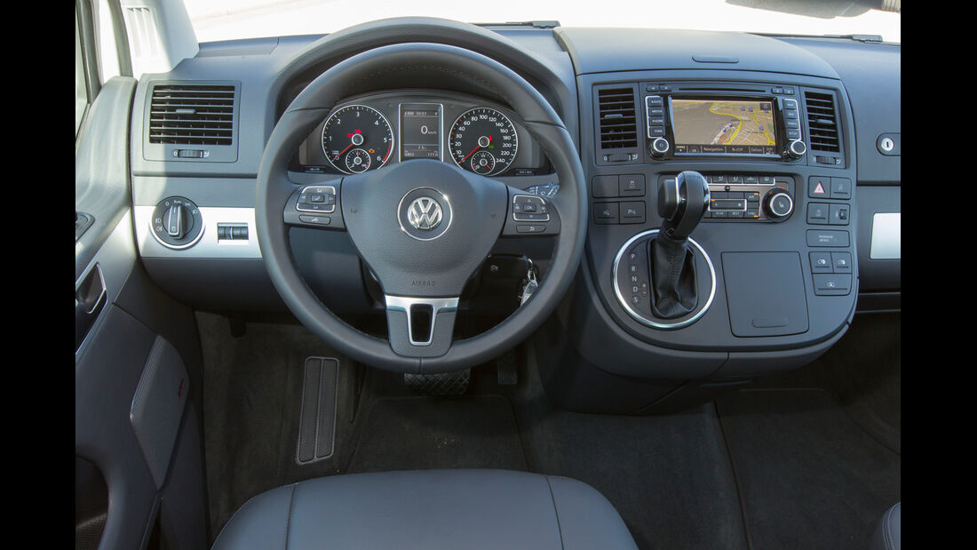 VW Multivan 2.0 BiTDI, Cockpit