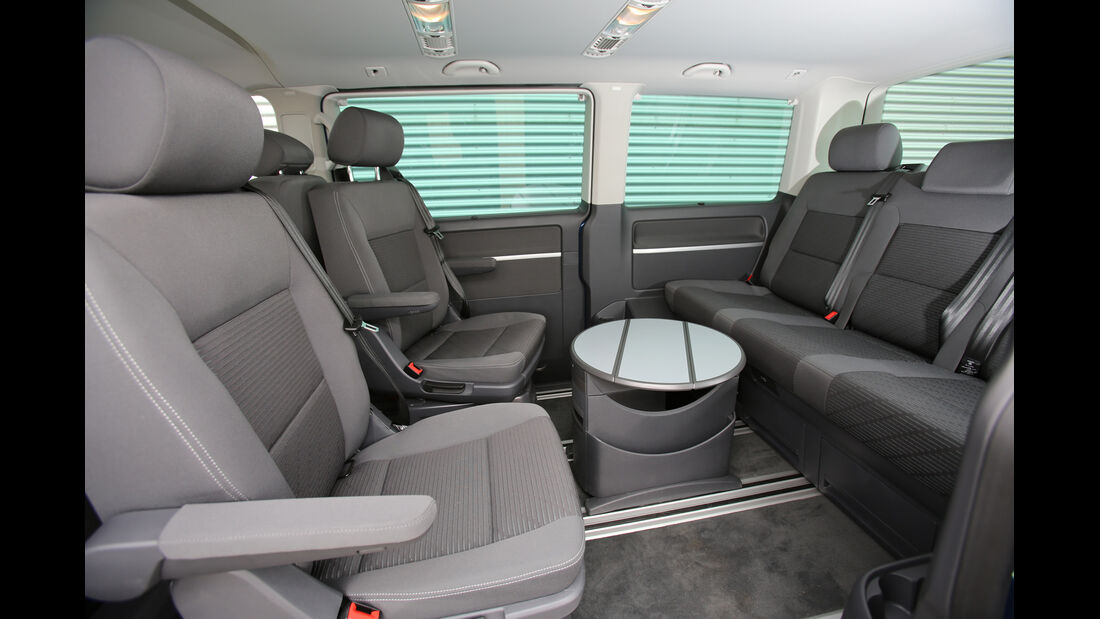 VW Multivan 2.0 TDI, Rücksitze, Innenraum, Tisch