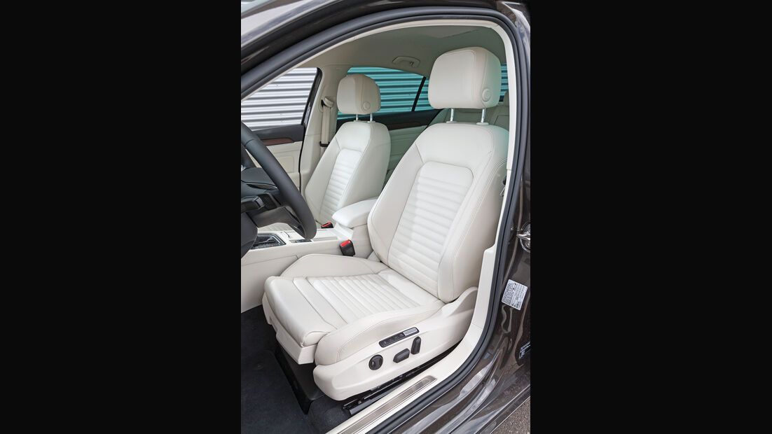 VW Passat 2.0 TSI, Fahrersitz