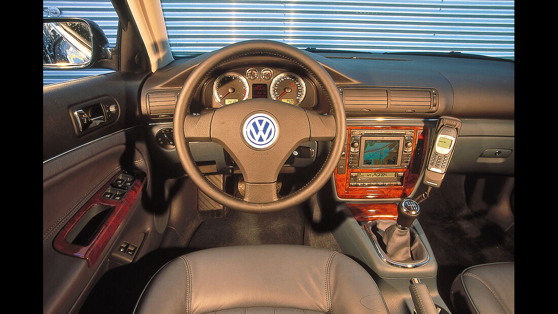 VW Passat W8, Cockpit