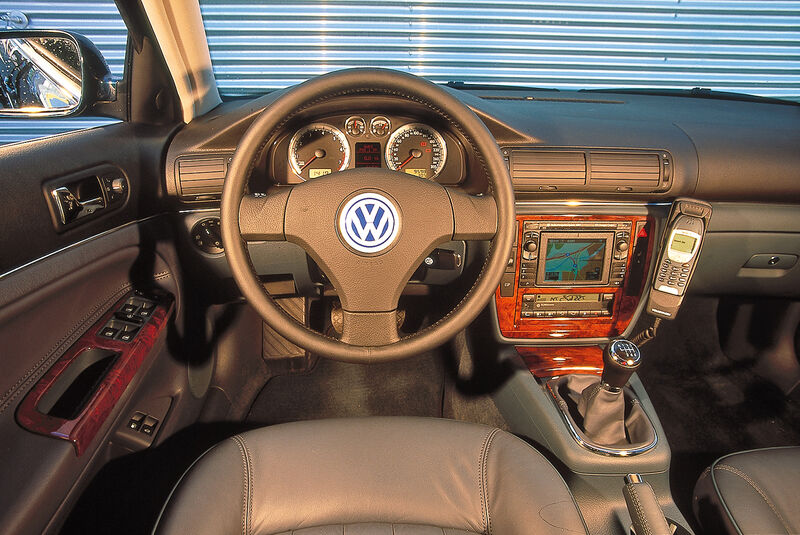 VW Passat W8, Cockpit