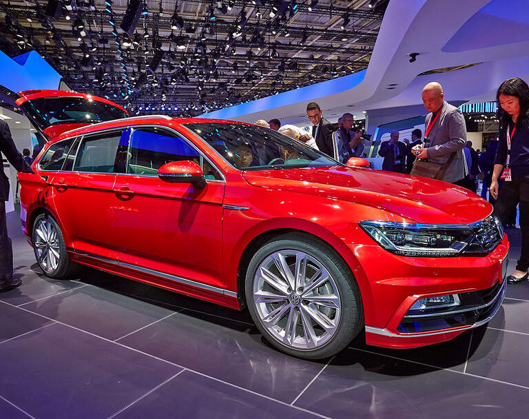Neuer Vw Passat Auf Dem Autosalon Paris 2014 Infos Bilder Und