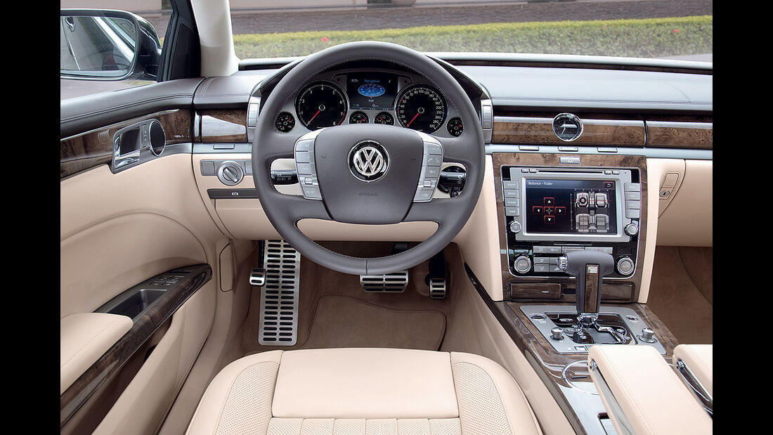 VW Phaeton, Modell 2010, Cockpit, Innenraum