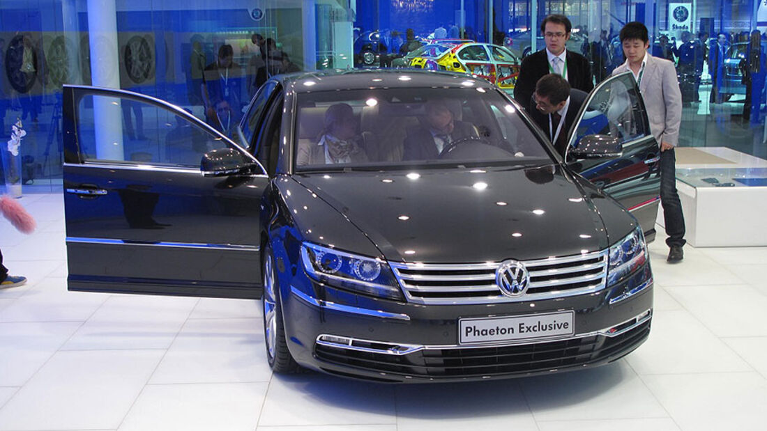 VW Phaeton auf der Auto China 2010