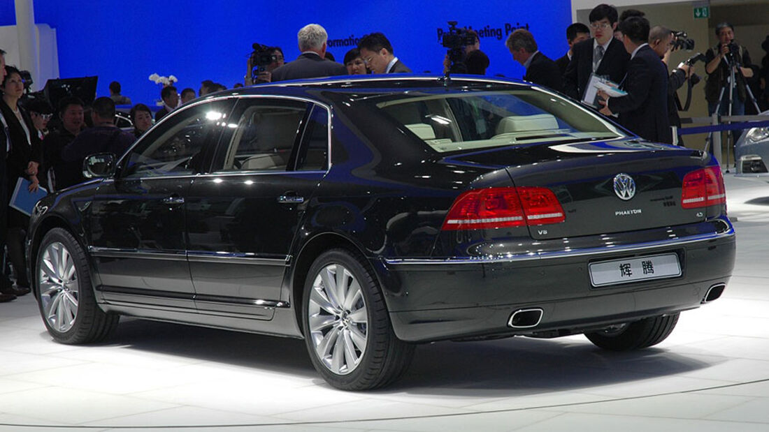 VW Phaeton auf der Auto China 2010