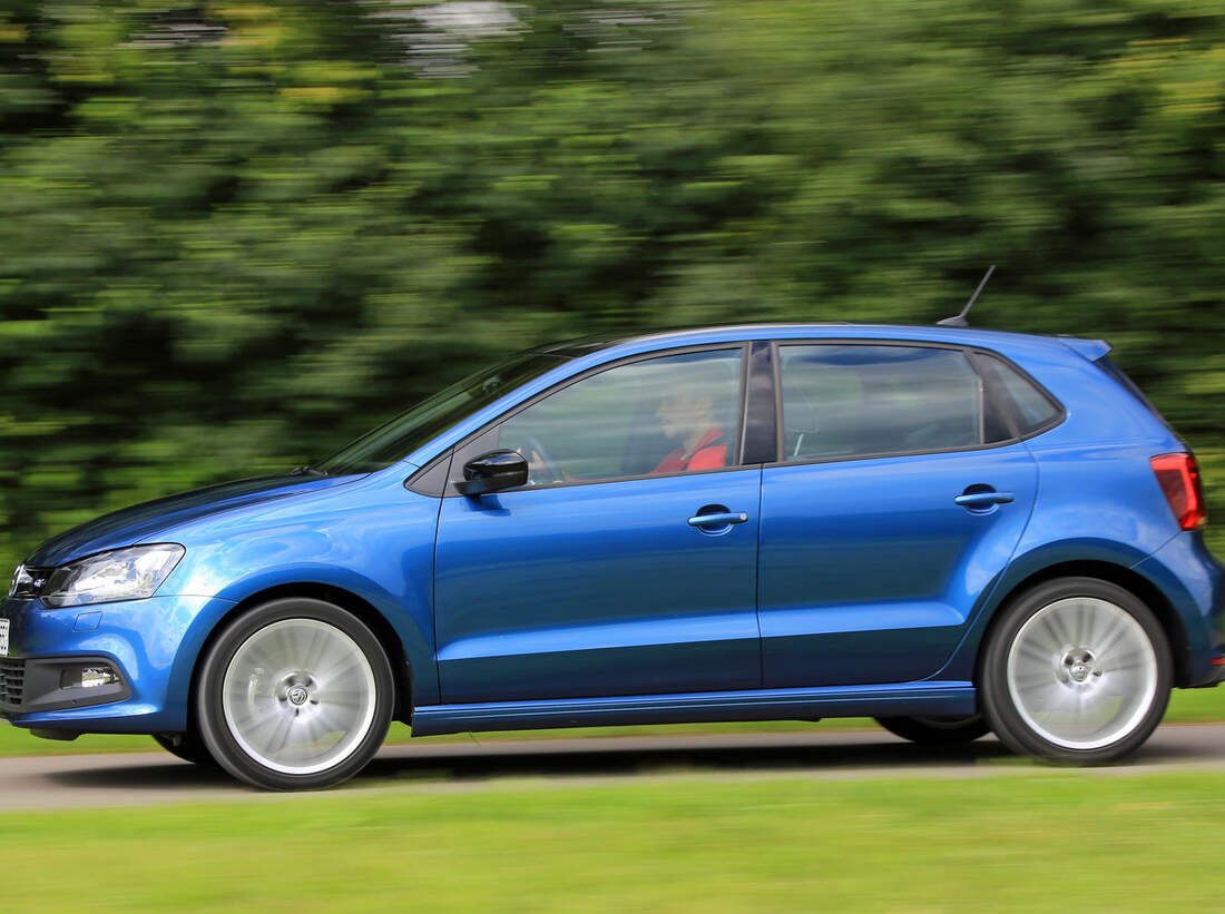 Volkswagen polo blue