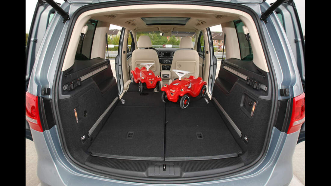 VW Touran und Sharan: Die neuen Familienmodelle von Volkswagen | AUTO MOTOR UND SPORT