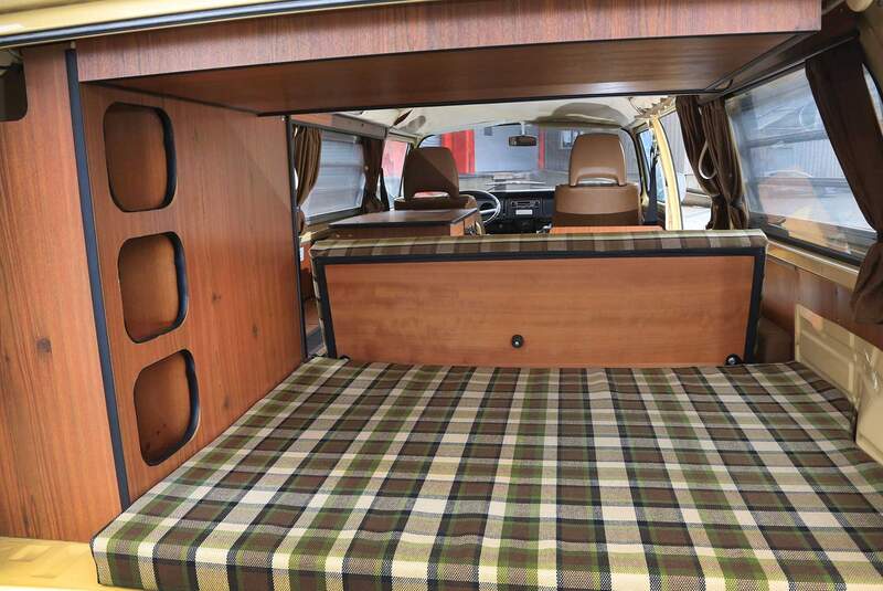 VW T2b (1978) Westfalia Camper