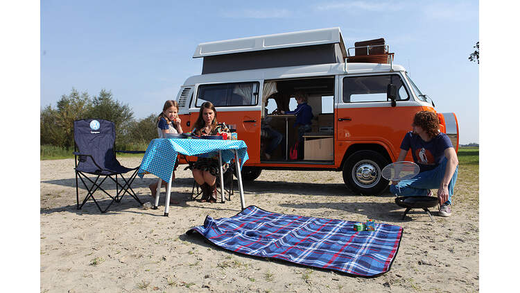 Vw T2 Bus Kein Scherz T2 Bulli Neu Kaufen Auto Motor Und Sport