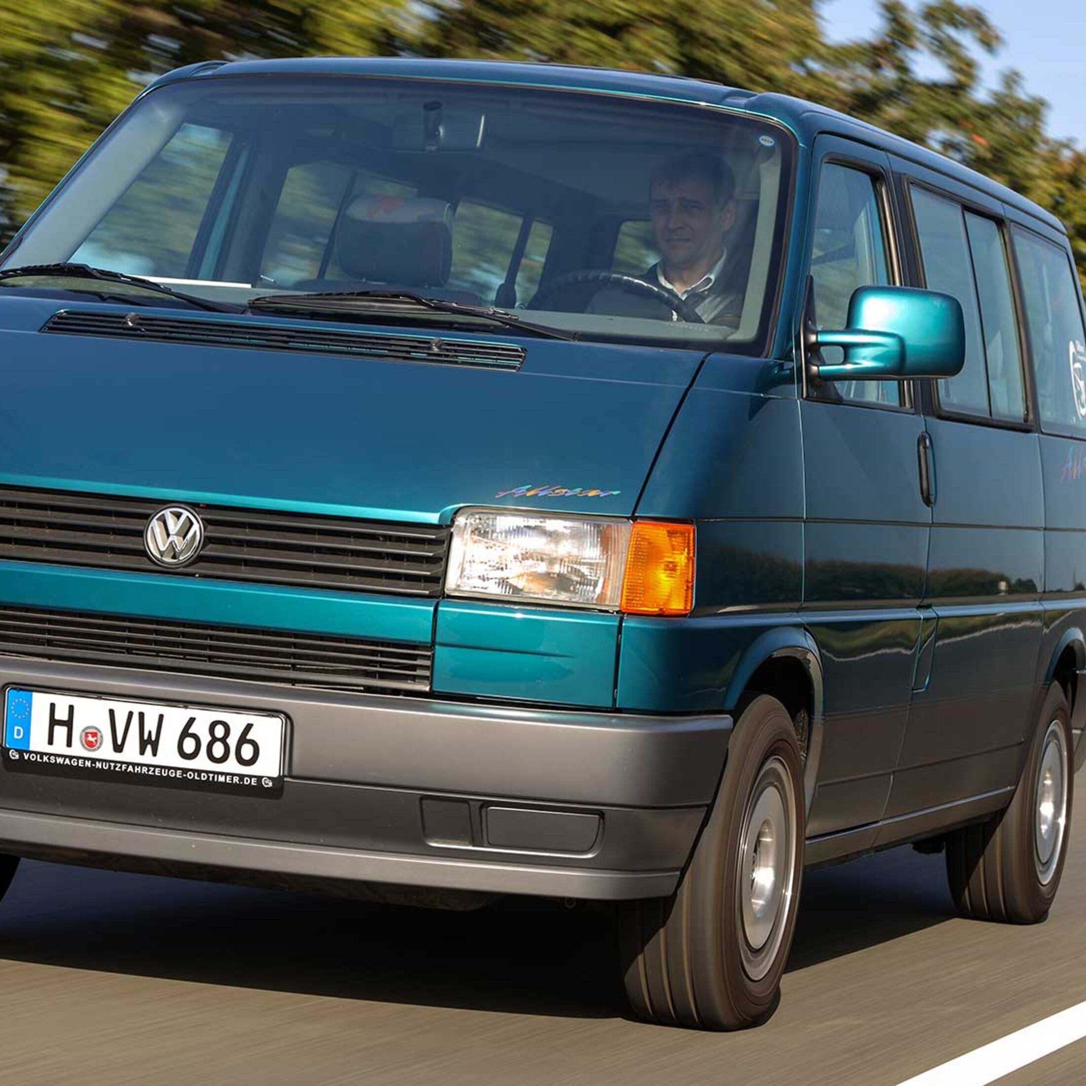 https://imgr1.auto-motor-und-sport.de/VW-T4-Multivan-Allstar-Moosi-1993--jsonLd1x1-1f5728dc-1665666.jpg