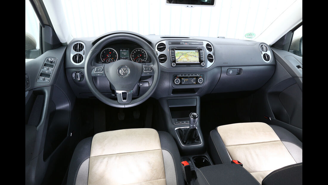 VW Tiguan 2.0 TDI 4Motion, Cockpit, Lenkrad