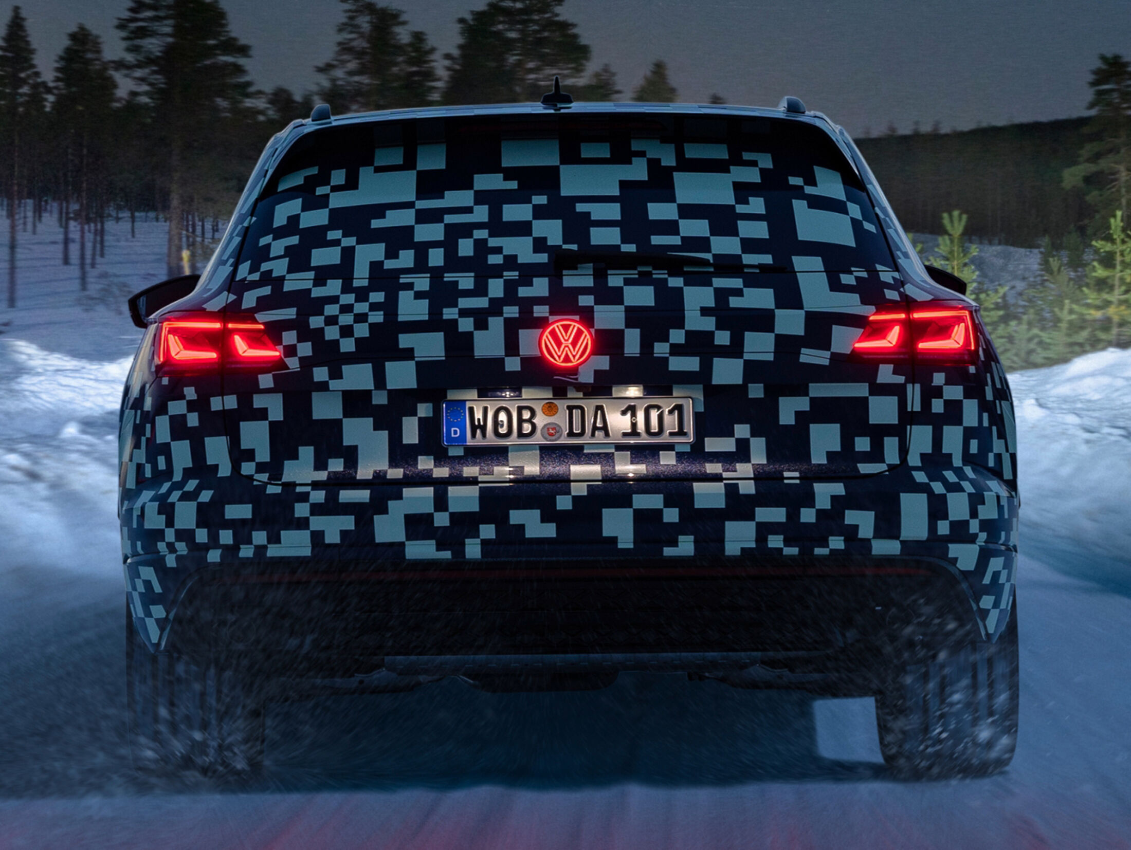 Neuer VW Touareg erhält leuchtende Logos