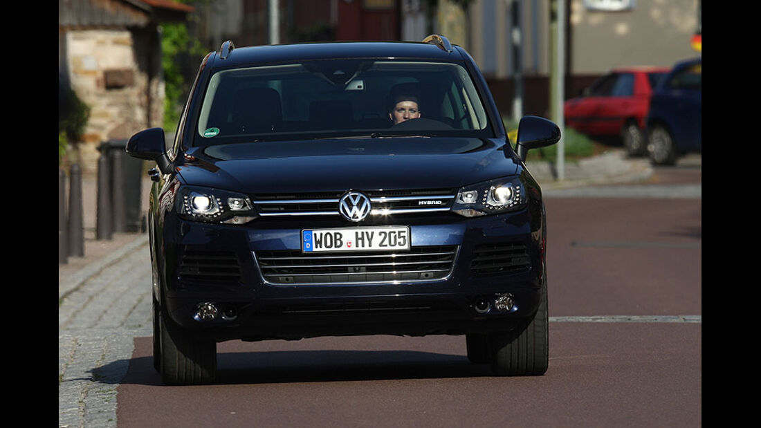 VW Touareg Hybrid Front