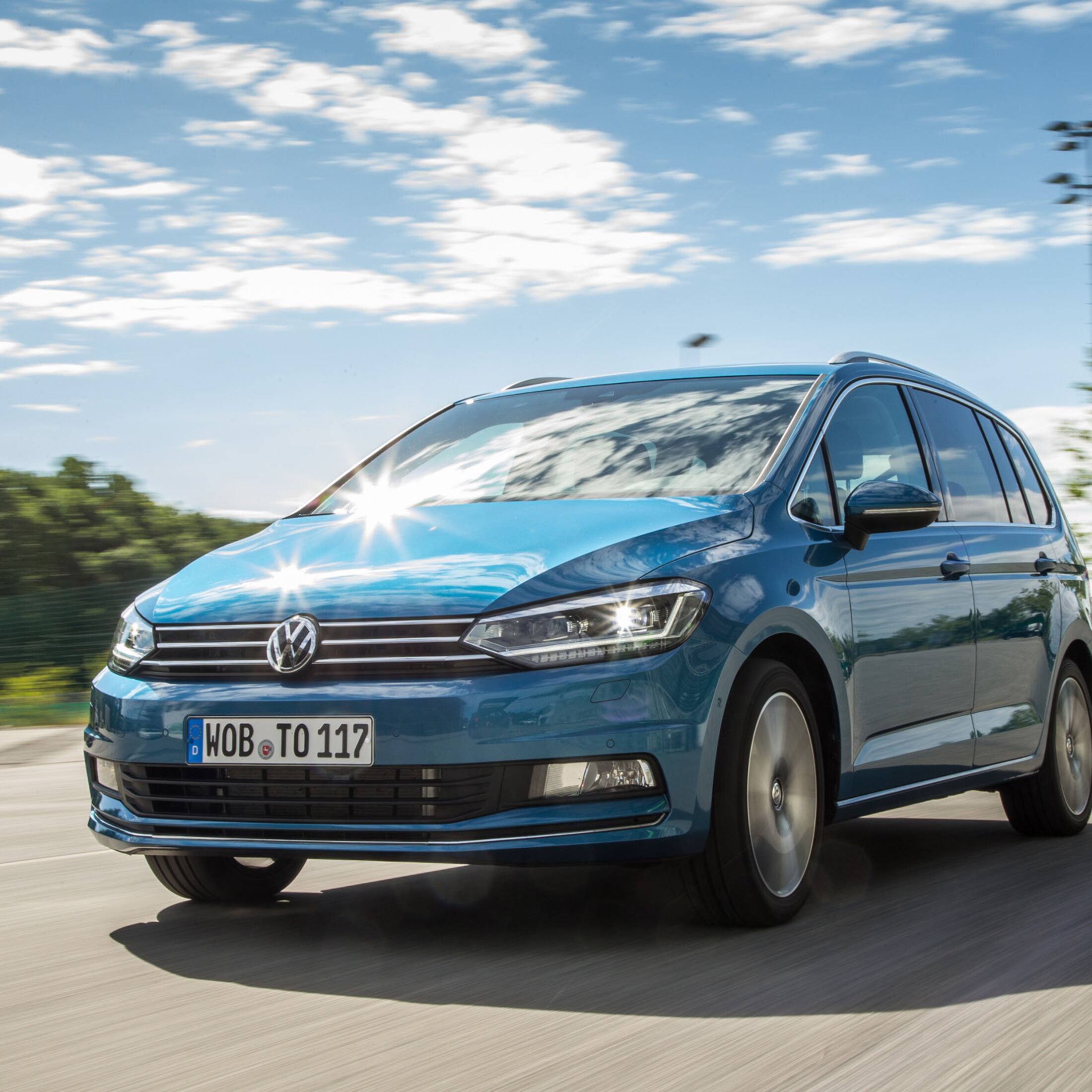Neuer VW Touran II (2015) Kompaktvan Fahrbericht
