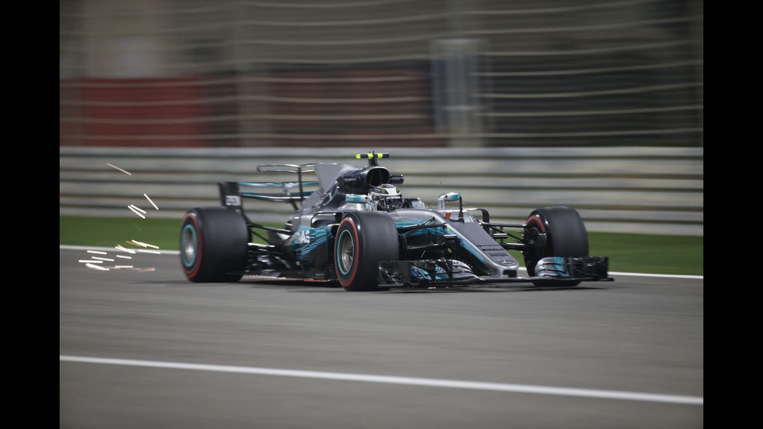 Valtteri Bottas - Mercedes - GP Bahrain 2017 - Qualifying 