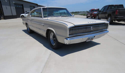 VanDerBrink Auctions: 1966er Dodge 426 HEMI Charger
