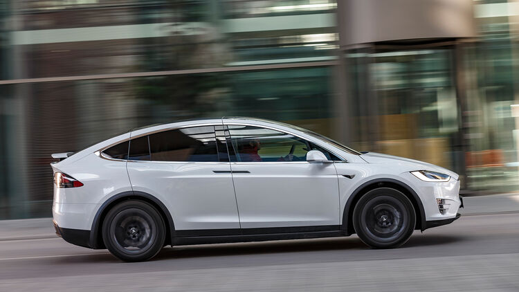 Tesla Model X Reichweite Tesla Model X Mit Wohnwagen