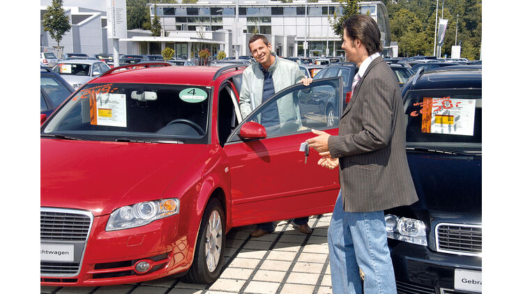 Gebrauchtwagen Handlertest Meistens Lustlos Manchmal Unhoflich Auto Motor Und Sport