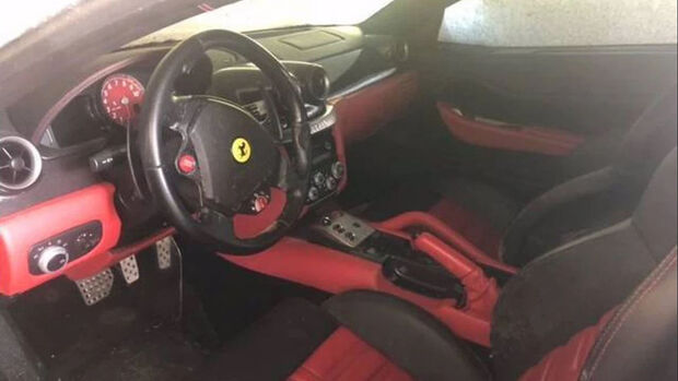 Versteigerung Ferrari 599, Polizei China