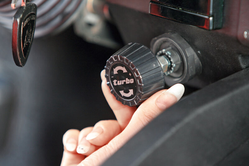 Verstellknopf für den Turbolader des Lamborghini Countach Turbo S