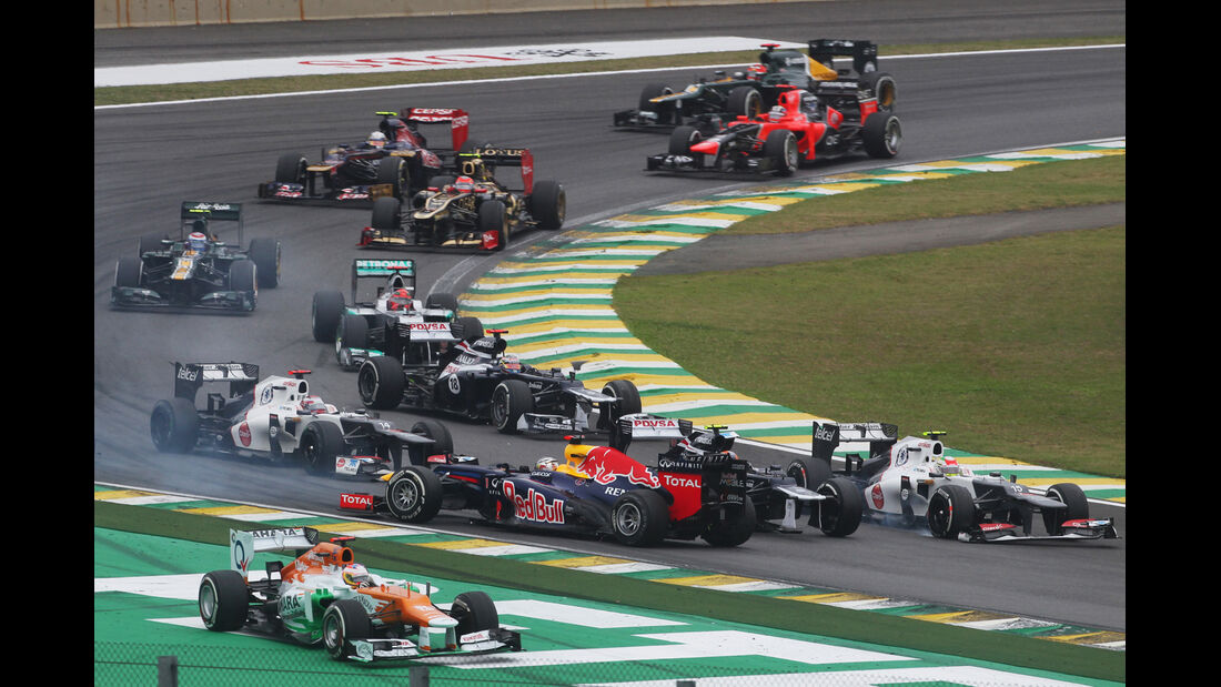 Vettel Crash GP Brasilien 2012