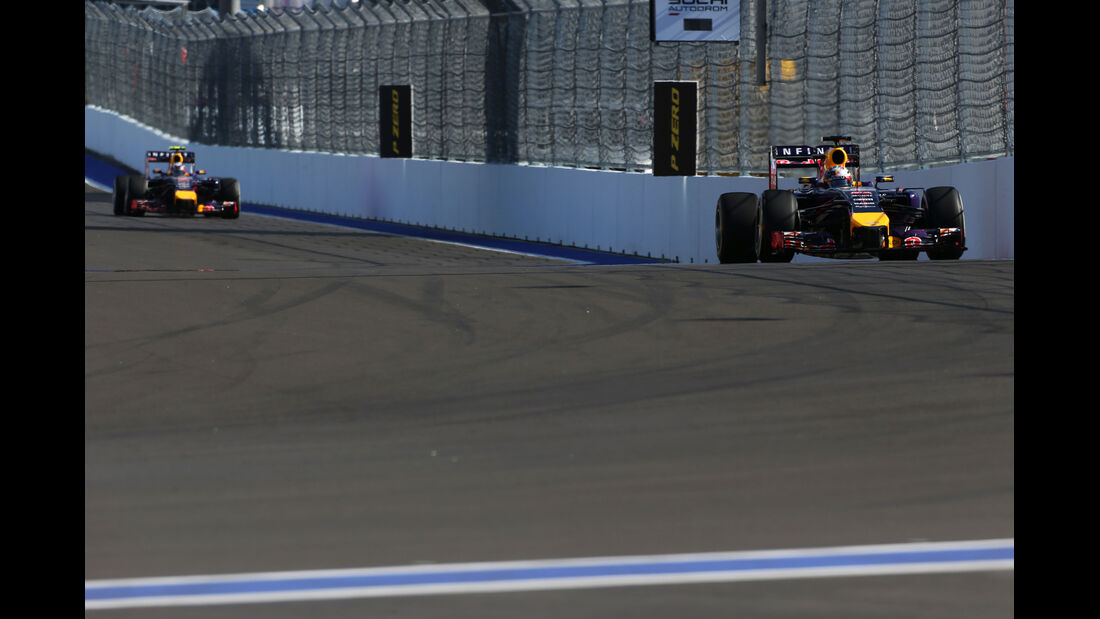Vettel & Ricciardo - Red Bull - Formel 1 - GP Russland - 10. Oktober 2014