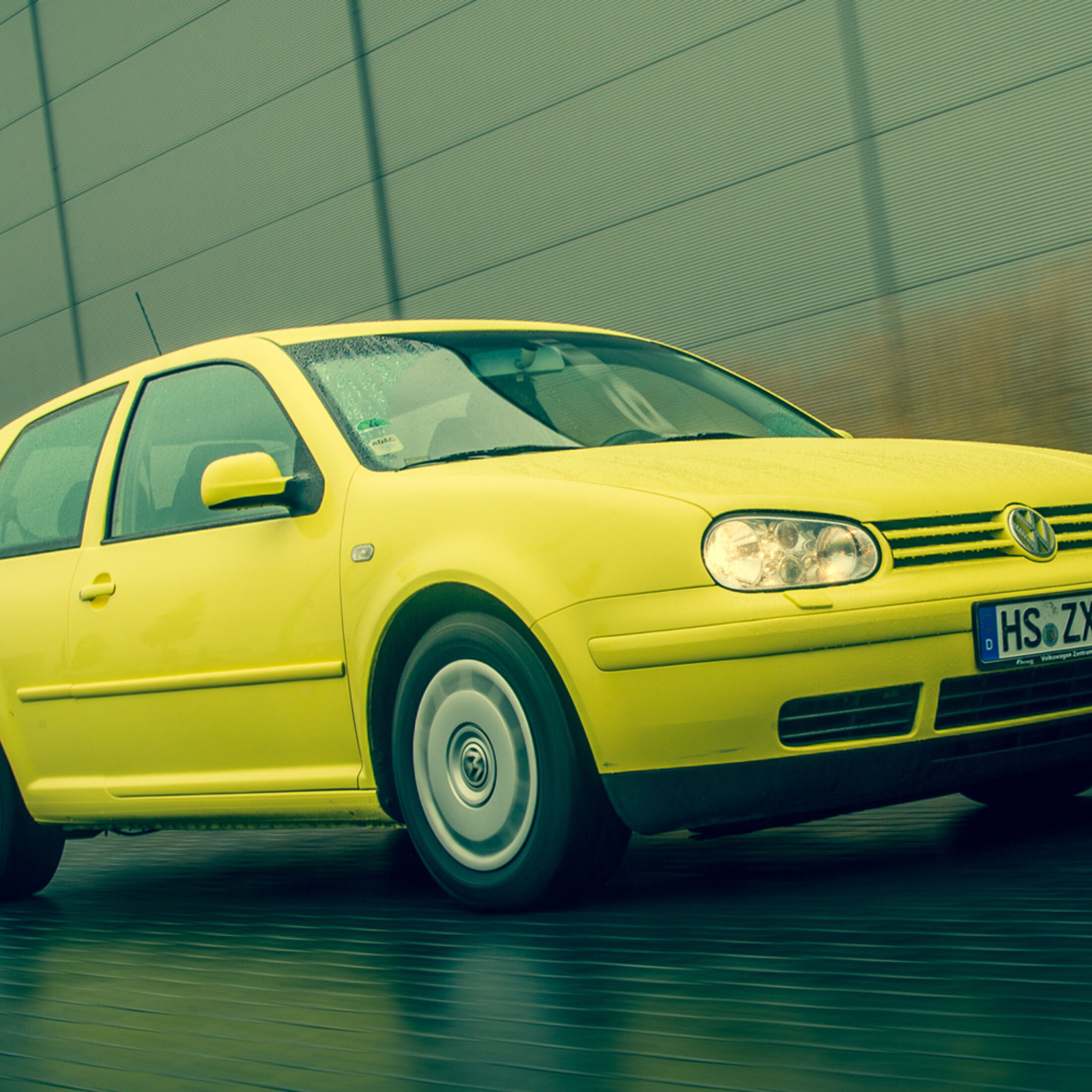 https://imgr1.auto-motor-und-sport.de/Volkswagen-Golf-1-9-TDI-Frontansicht-jsonLd1x1-c413de85-852619.jpg