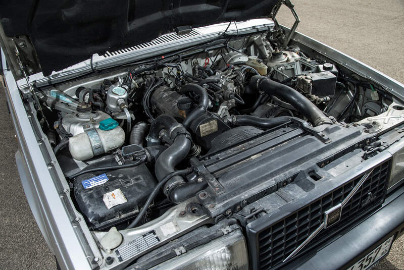 Volvo 740, Motor