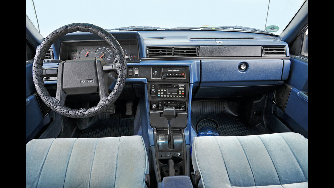 Volvo 760 GLE, Cockpit