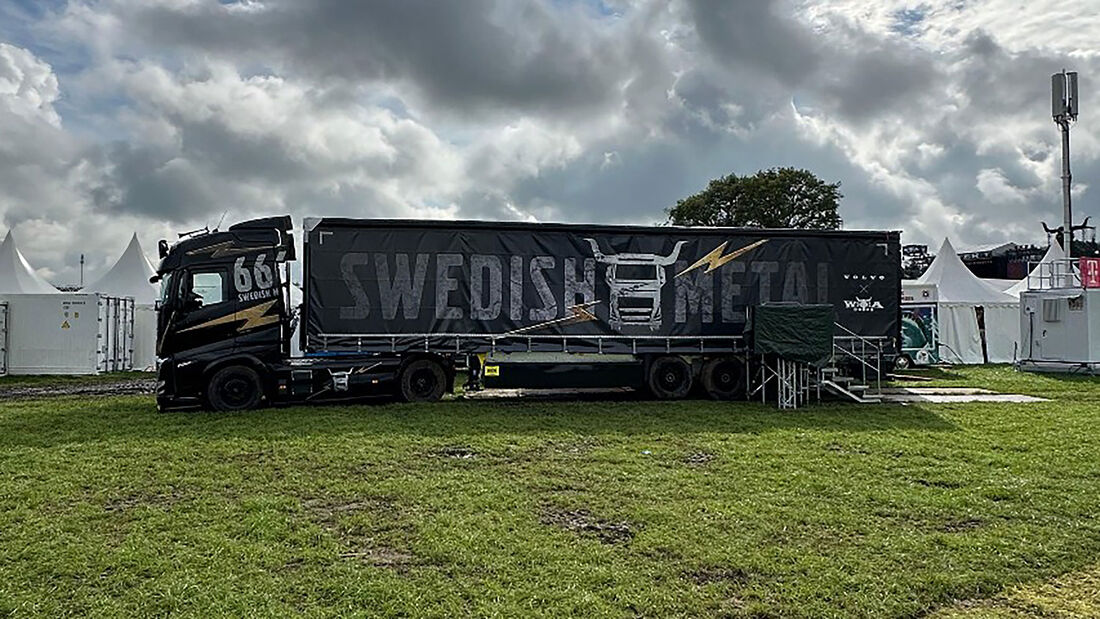 Volvo FH Electric Swedish Metal Edition Lkw Sondermodell